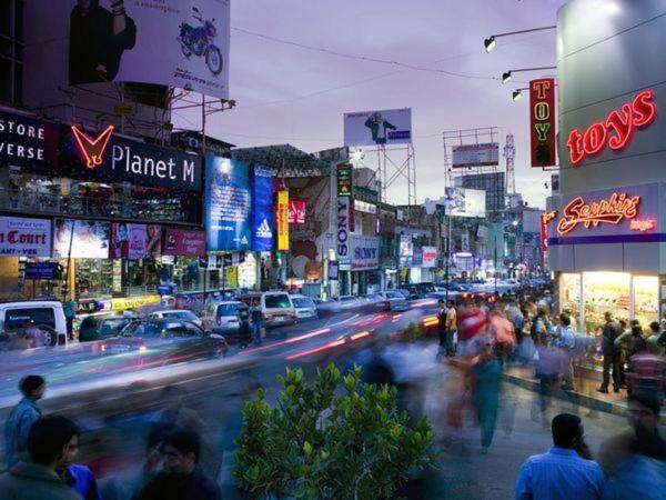 Mg Road One Hotel Bangalore Ngoại thất bức ảnh